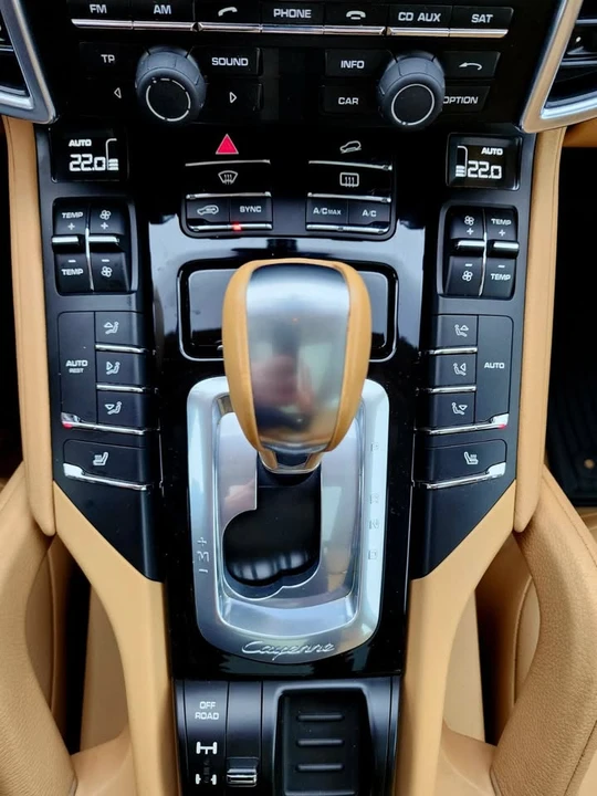 2014 Porsche 958 Cayenne - Image 5 of 20