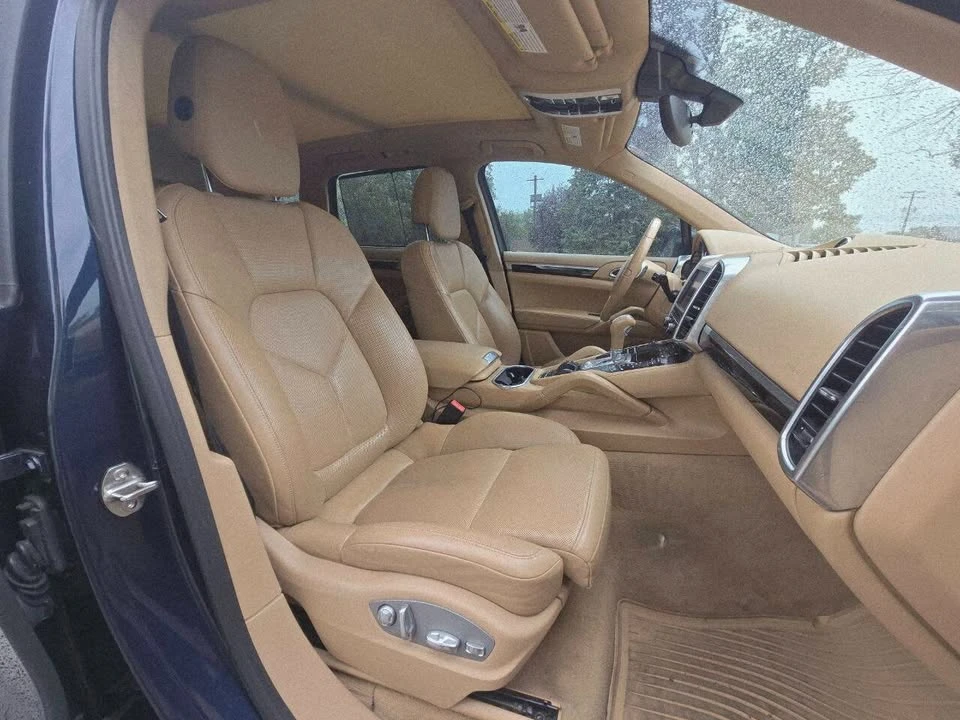 2014 Porsche 958 Cayenne - Image 13 of 20