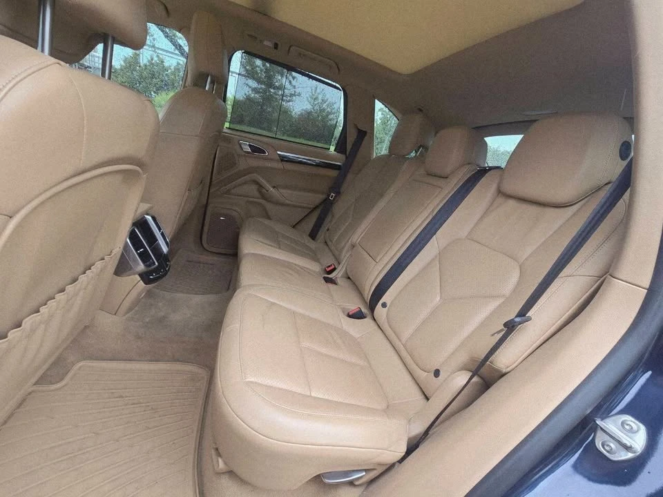2014 Porsche 958 Cayenne - Image 9 of 20