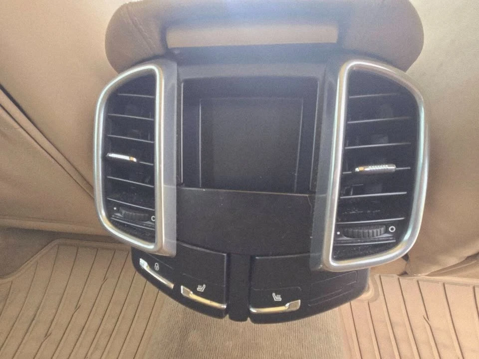 2014 Porsche 958 Cayenne - Image 10 of 20