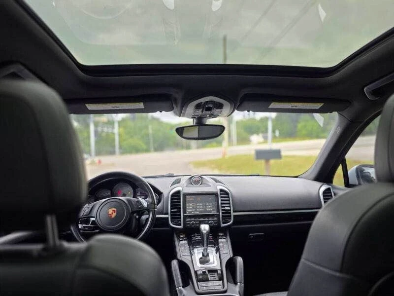 2014 Porsche 958 Cayenne S - Image 11 of 12