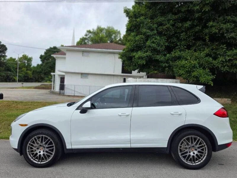 2014 Porsche 958 Cayenne S - Image 2 of 12
