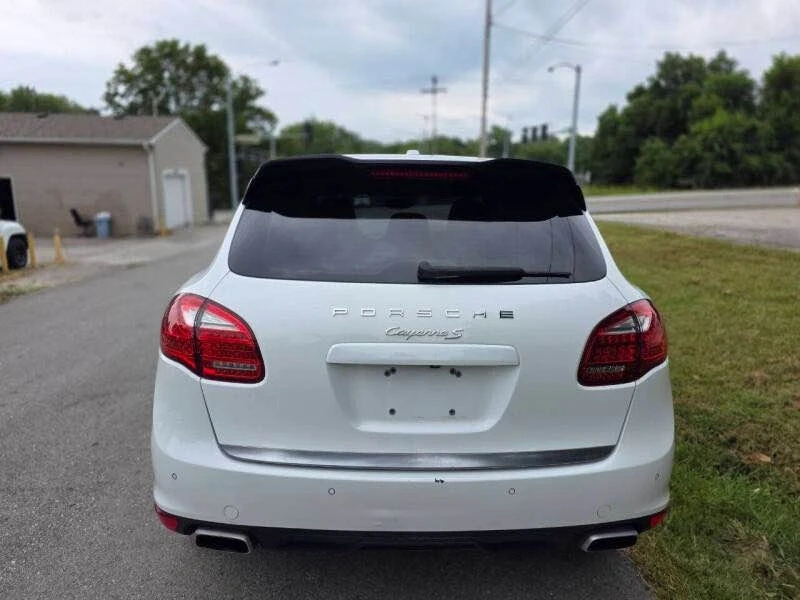2014 Porsche 958 Cayenne S - Image 4 of 12