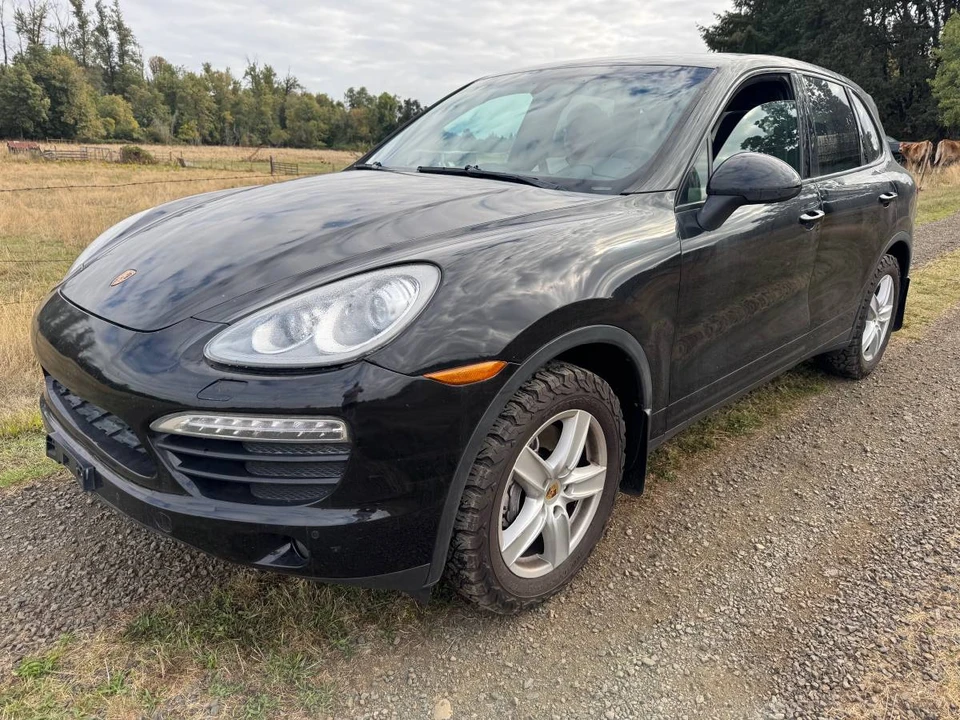 2014 Porsche 958 Cayenne - Image 5 of 9