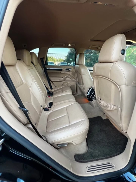 2014 Porsche 958 Cayenne - Image 11 of 15