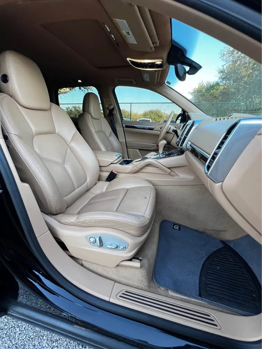 2014 Porsche 958 Cayenne - Image 14 of 15