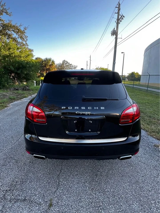 2014 Porsche 958 Cayenne - Image 5 of 15