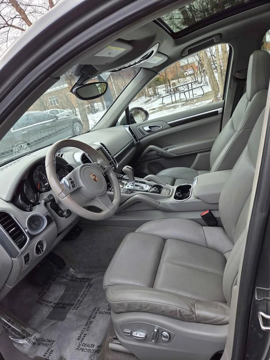 2014 Porsche 958 Cayenne Diesel - Image 9 of 13