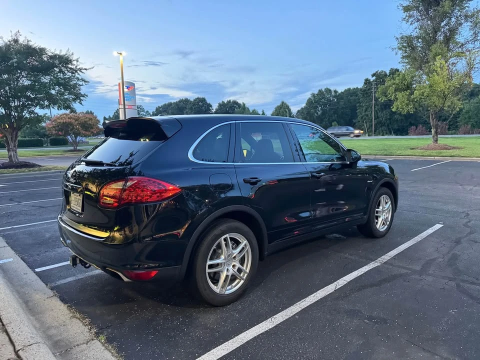 2014 Porsche 958 Cayenne Diesel - Image 2 of 16