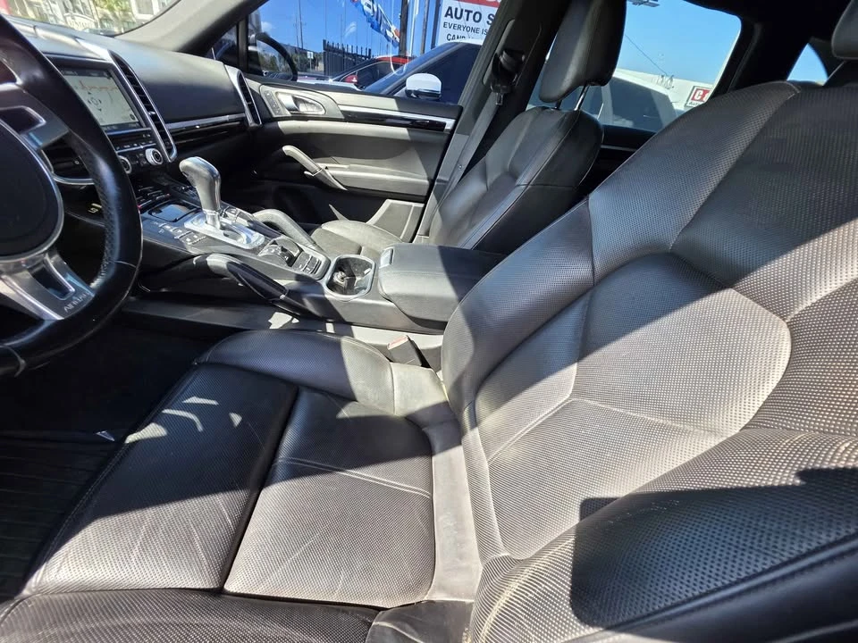 2014 Porsche 958 Cayenne Diesel - Image 16 of 20