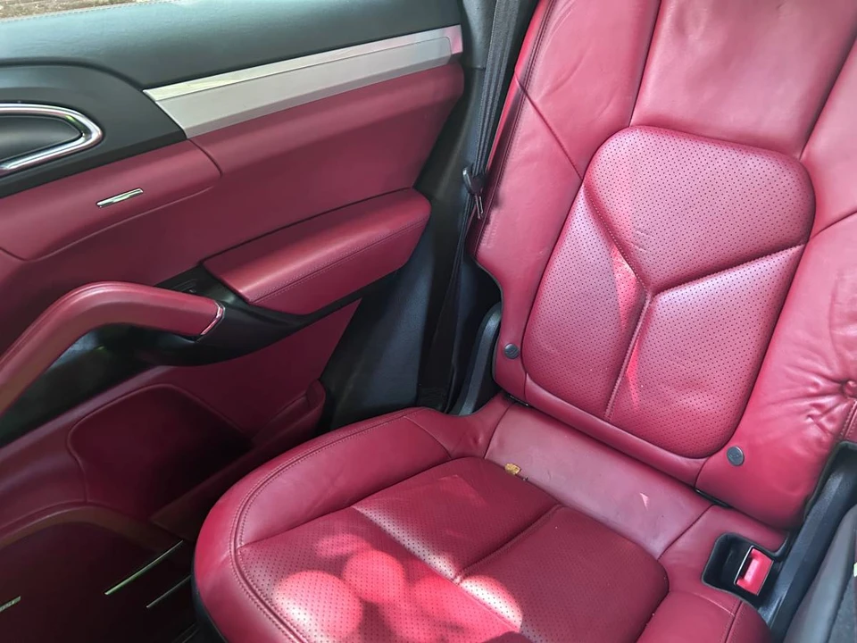 2014 Porsche 958 Cayenne GTS - Image 6 of 10