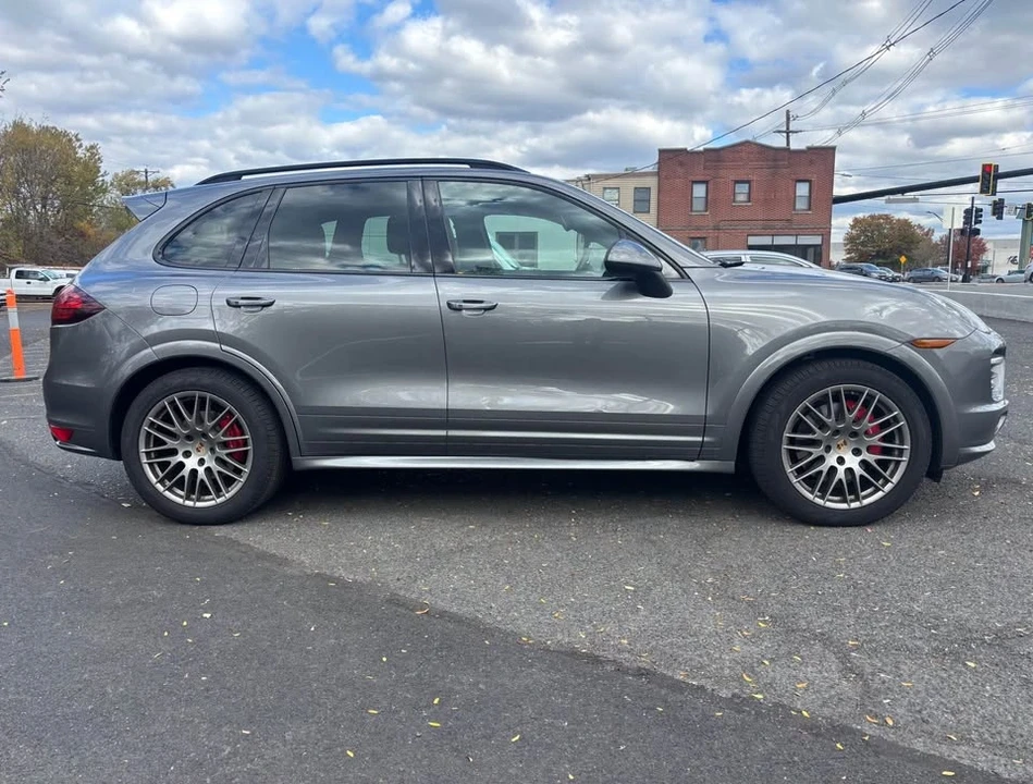 2014 Porsche 958 Cayenne GTS - Image 6 of 18