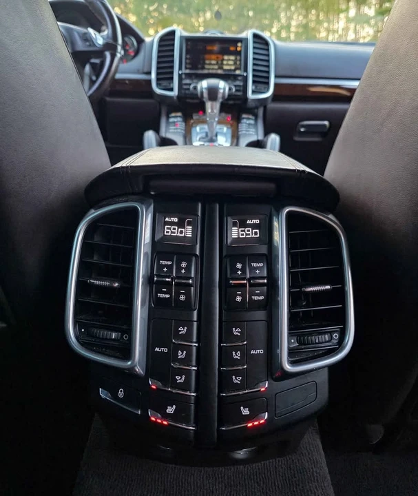 2014 Porsche 958 Cayenne GTS - Image 11 of 11