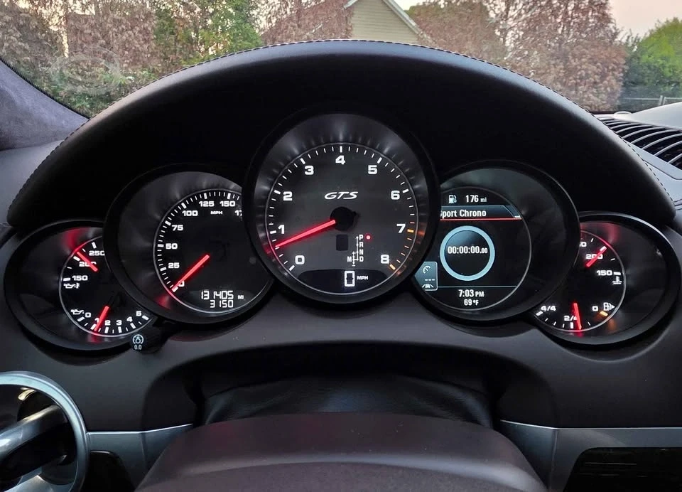 2014 Porsche 958 Cayenne GTS - Image 10 of 11