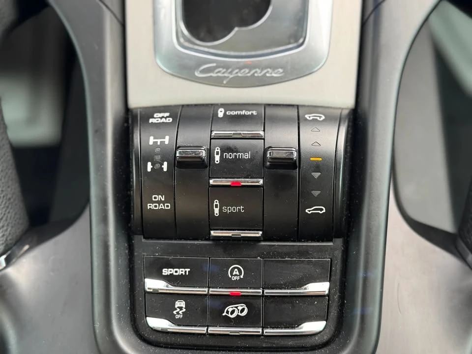 2014 Porsche 958 Cayenne GTS - Image 18 of 19