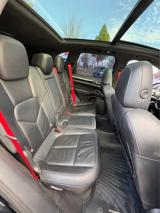 2014 Porsche 958 Cayenne GTS - Image 11 of 18