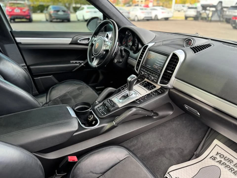 2014 Porsche 958 Cayenne GTS - Image 12 of 19