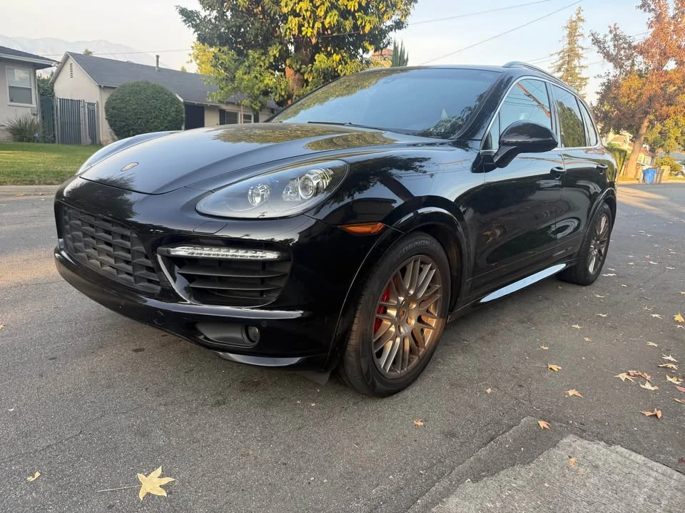 2014 Porsche 958 Cayenne GTS - Image 2 of 13