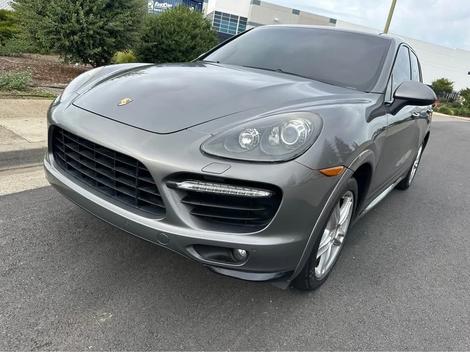 2014 Porsche 958 Cayenne GTS - Image 2 of 10