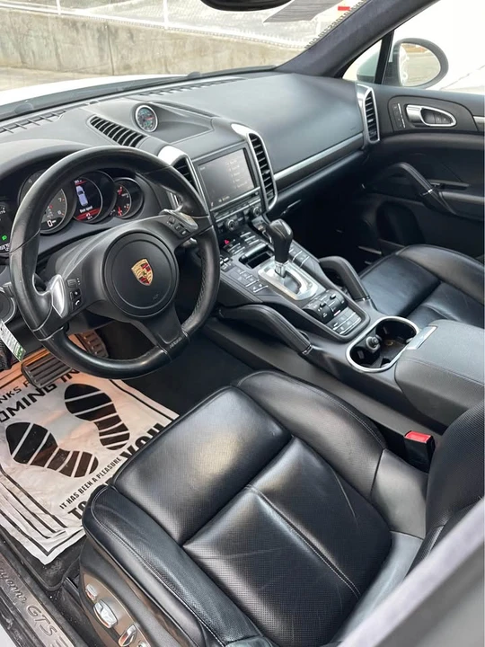 2014 Porsche 958 Cayenne GTS - Image 4 of 10