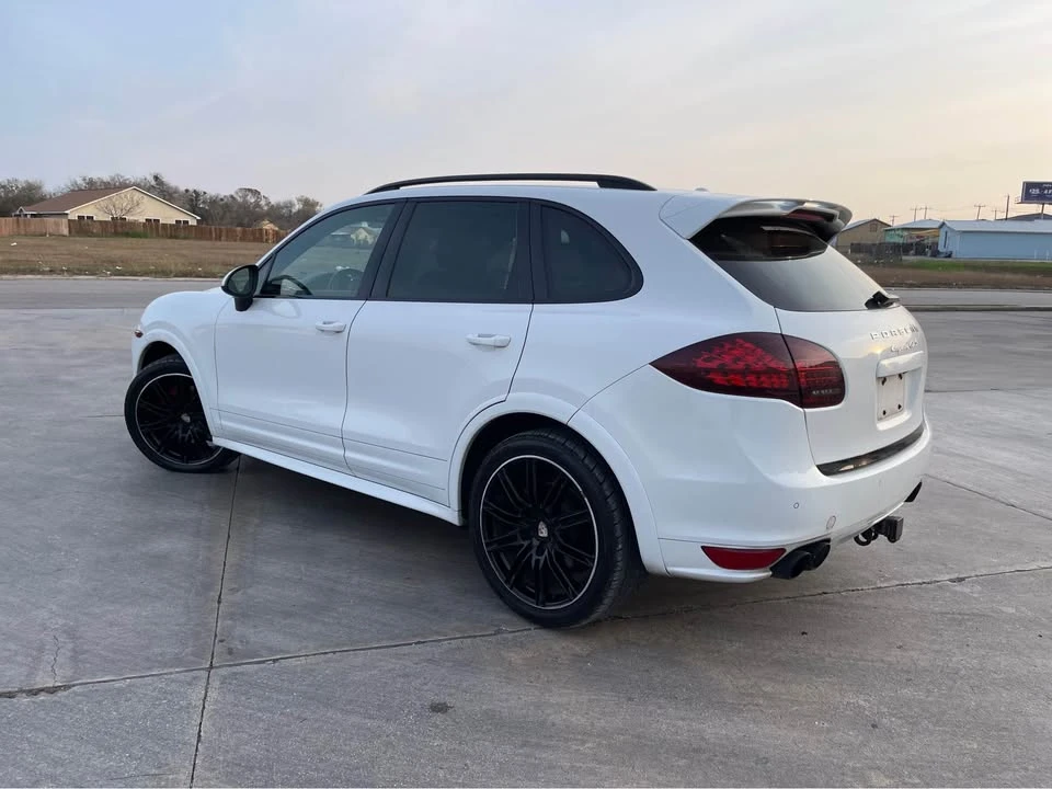 2014 Porsche 958 Cayenne GTS - Image 3 of 10