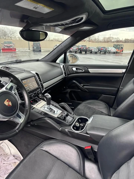 2014 Porsche 958 Cayenne GTS - Image 16 of 19