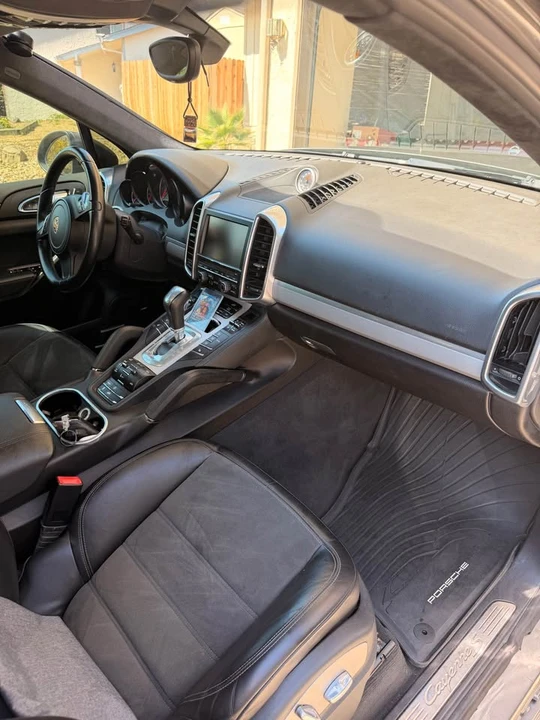 2014 Porsche 958 Cayenne GTS - Image 12 of 15