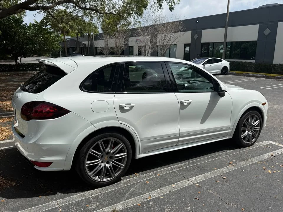 2014 Porsche 958 Cayenne GTS - Image 3 of 20