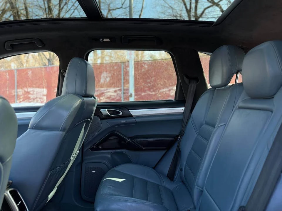 2014 Porsche 958 Cayenne GTS - Image 10 of 20