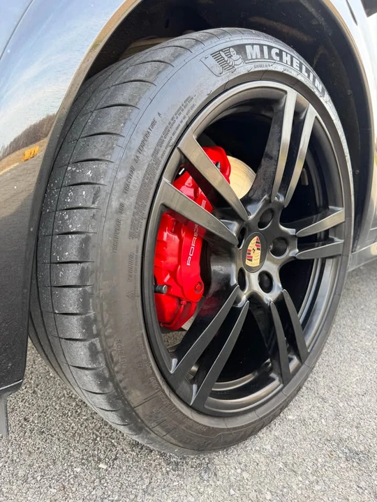 2014 Porsche 958 Cayenne GTS - Image 17 of 20
