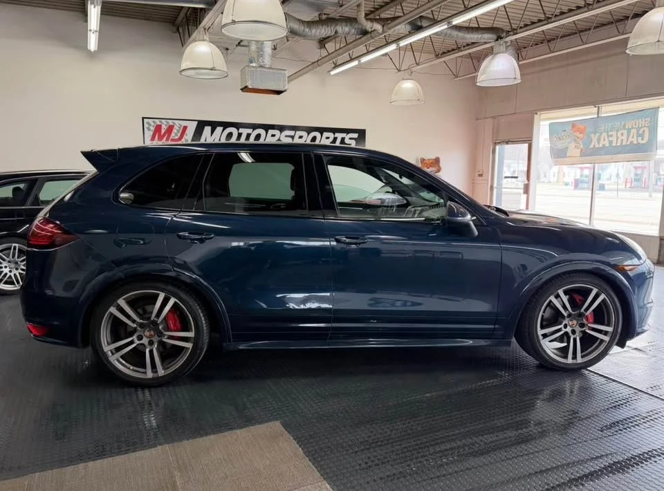 2014 Porsche 958 Cayenne GTS - Image 2 of 17