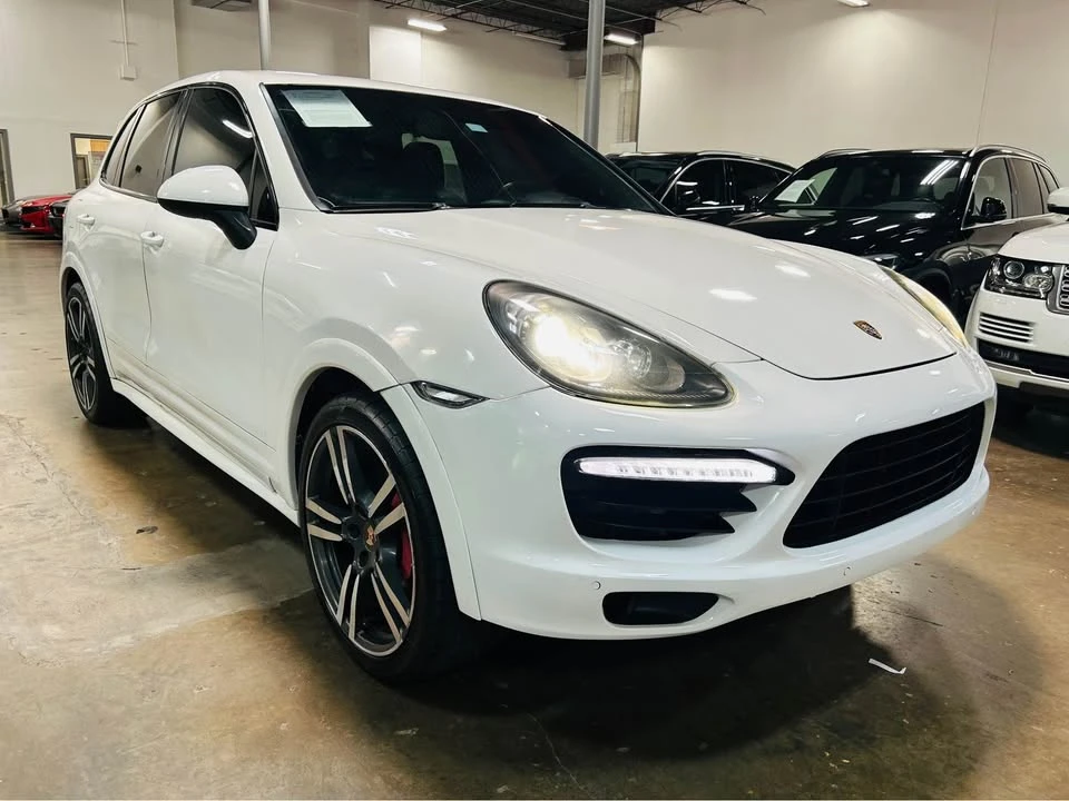 2014 Porsche 958 Cayenne GTS - Image 2 of 10