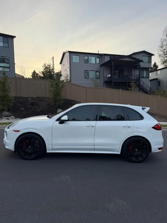 2014 Porsche 958 Cayenne GTS - Image 6 of 17