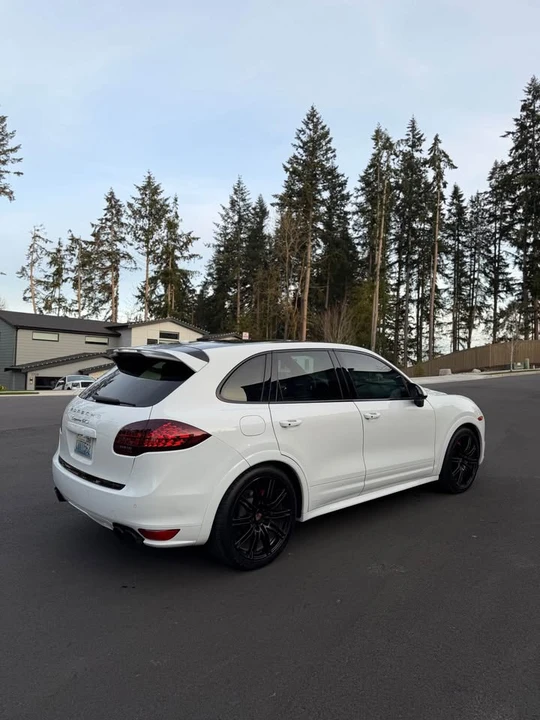 2014 Porsche 958 Cayenne GTS - Image 3 of 17