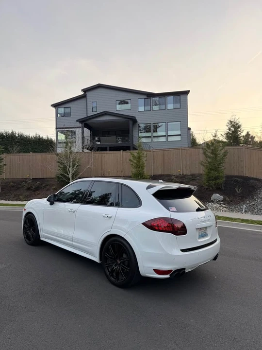 2014 Porsche 958 Cayenne GTS - Image 4 of 17