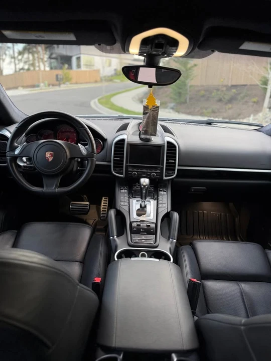 2014 Porsche 958 Cayenne GTS - Image 13 of 17