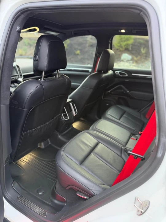 2014 Porsche 958 Cayenne GTS - Image 16 of 17