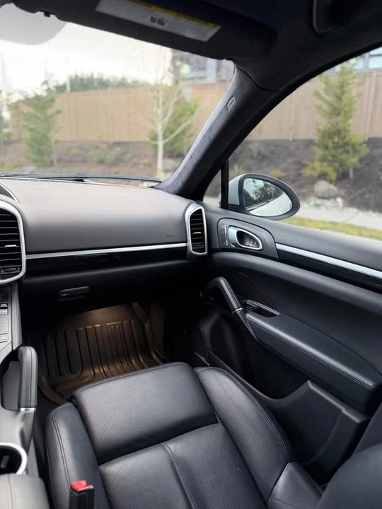 2014 Porsche 958 Cayenne GTS - Image 12 of 17