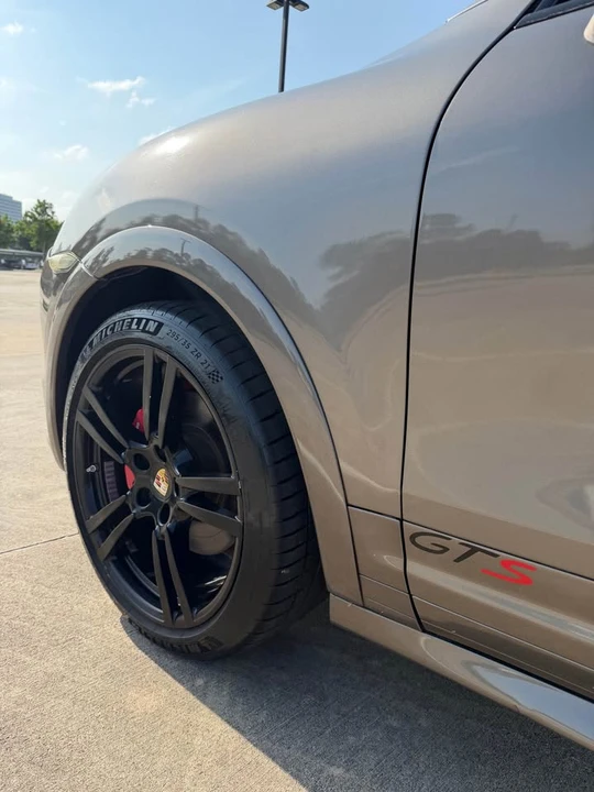 2014 Porsche 958 Cayenne GTS - Image 2 of 15