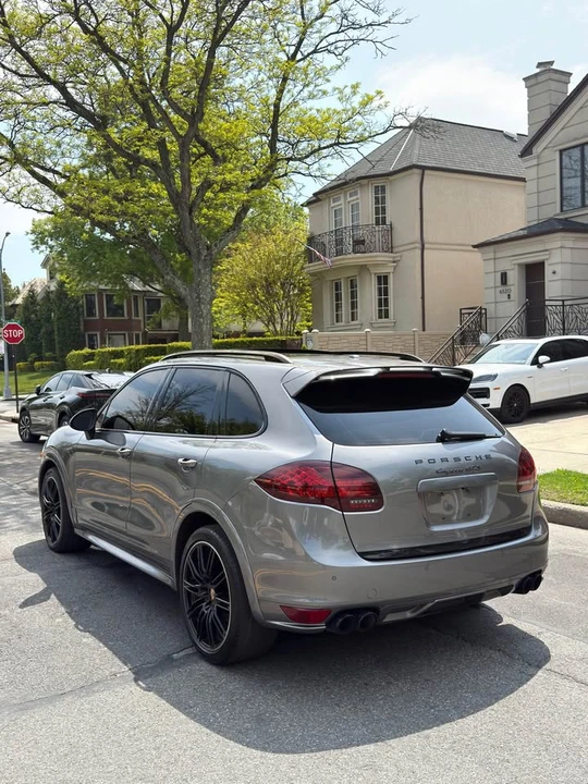 2014 Porsche 958 Cayenne GTS - Image 6 of 15