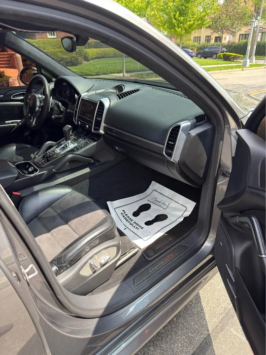 2014 Porsche 958 Cayenne GTS - Image 9 of 15