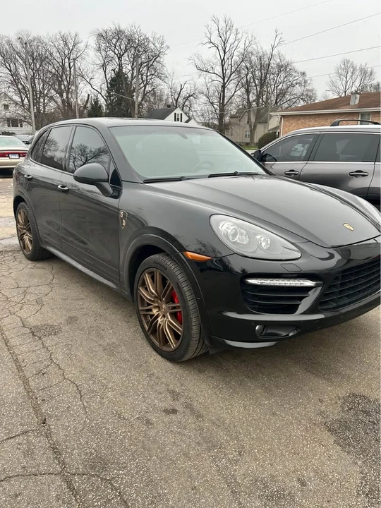 2014 Porsche 958 Cayenne GTS - Image 2 of 9