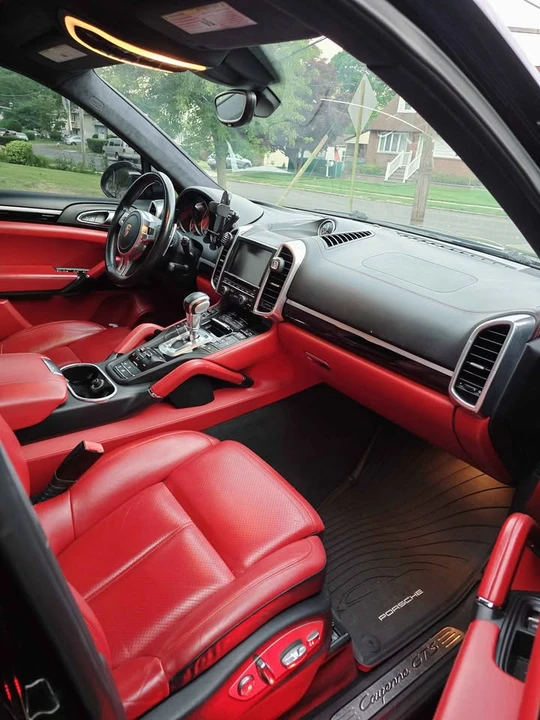 2014 Porsche 958 Cayenne GTS - Image 12 of 19