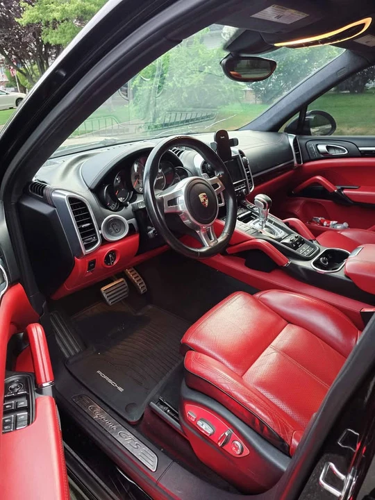 2014 Porsche 958 Cayenne GTS - Image 10 of 19