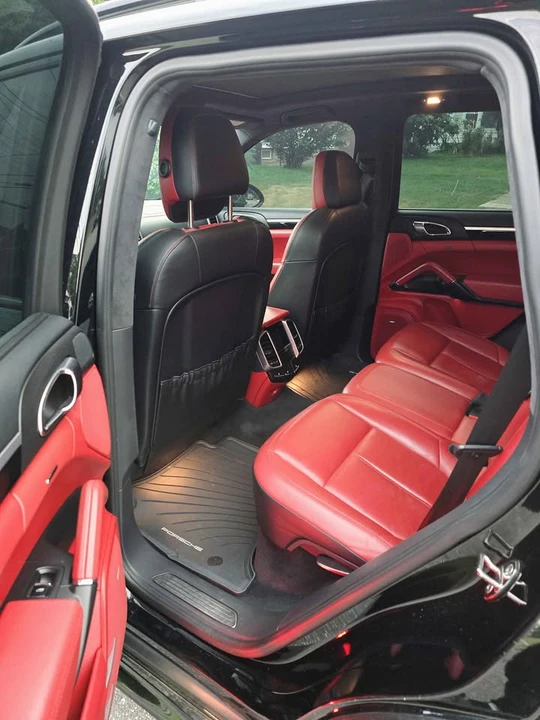 2014 Porsche 958 Cayenne GTS - Image 11 of 19