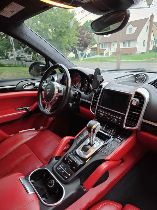 2014 Porsche 958 Cayenne GTS - Image 14 of 19