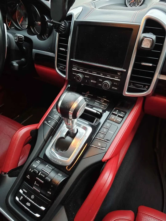2014 Porsche 958 Cayenne GTS - Image 18 of 19
