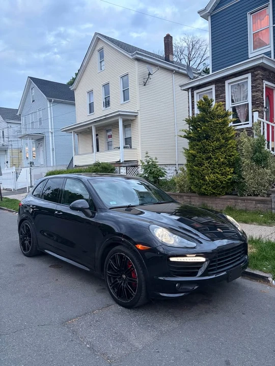 2014 Porsche 958 Cayenne GTS - Image 2 of 5