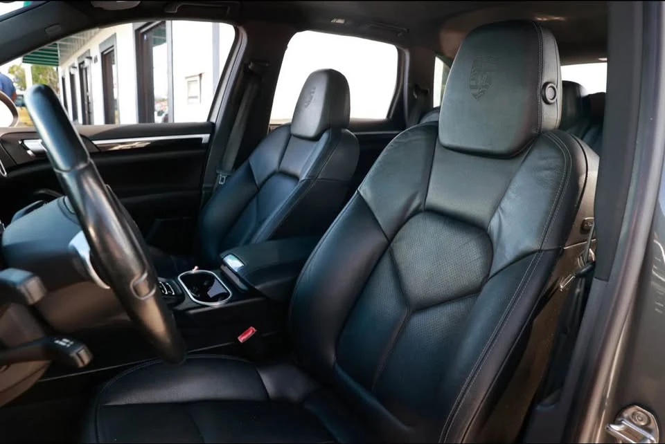 2014 Porsche 958 Cayenne - Image 11 of 17