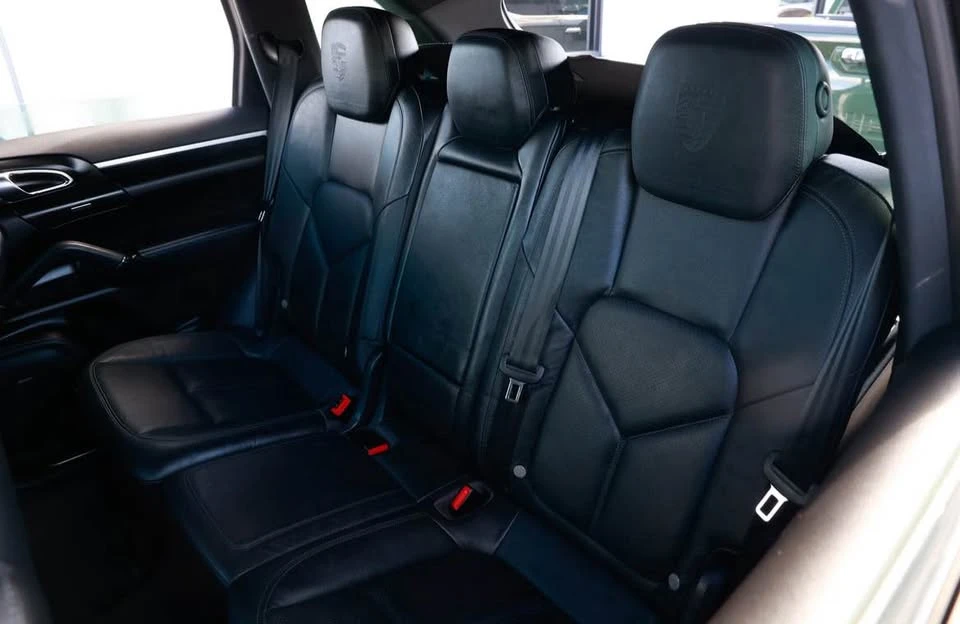2014 Porsche 958 Cayenne - Image 12 of 17